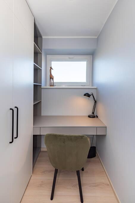 Central 2 Bd Apartment By Hostlovers カウナス エクステリア 写真