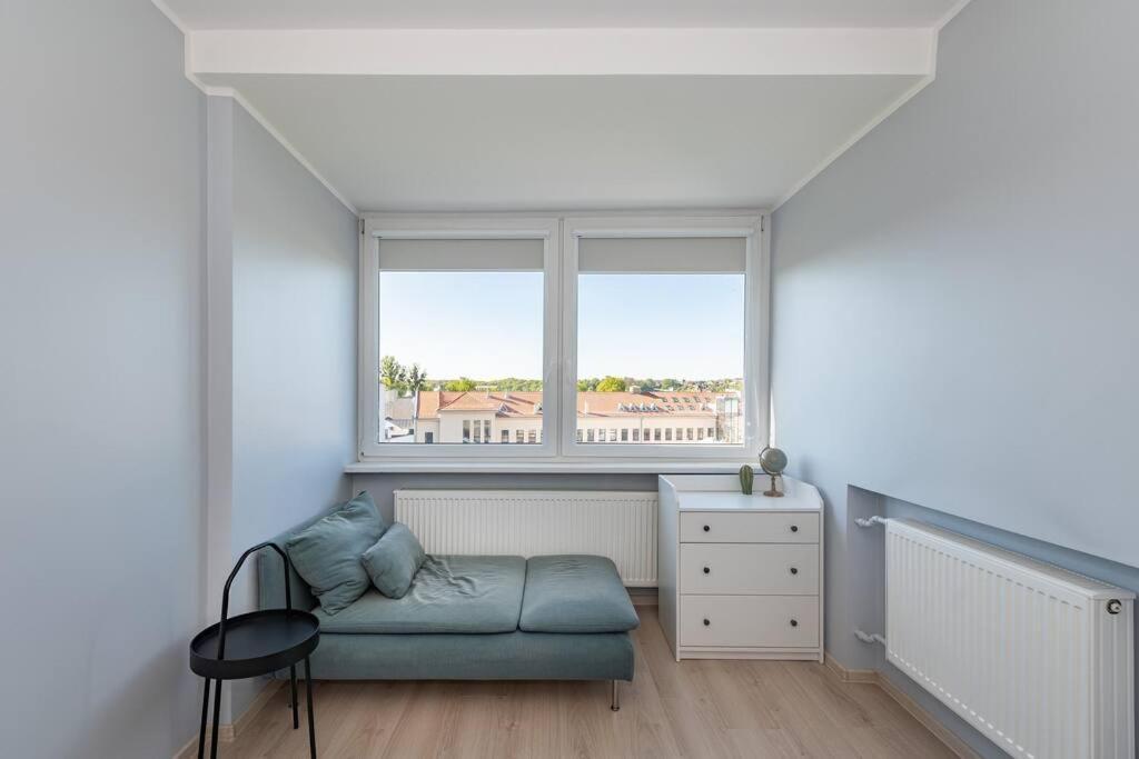 Central 2 Bd Apartment By Hostlovers カウナス エクステリア 写真