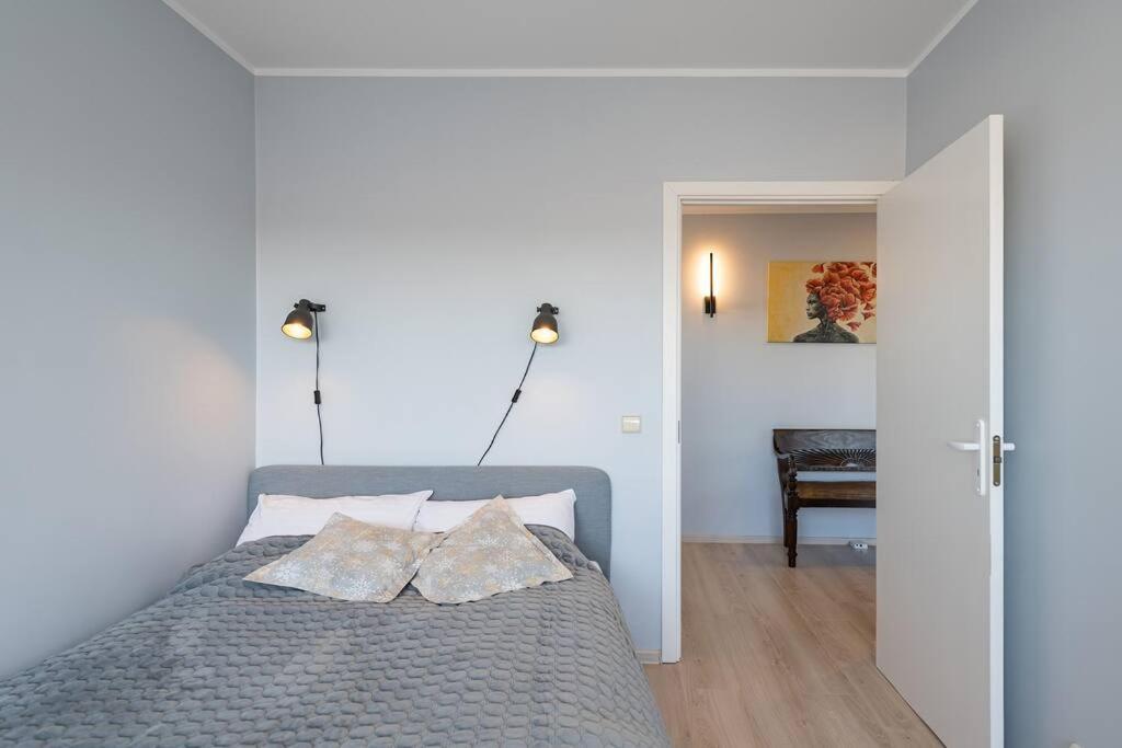 Central 2 Bd Apartment By Hostlovers カウナス エクステリア 写真