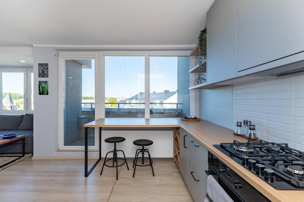Central 2 Bd Apartment By Hostlovers カウナス エクステリア 写真
