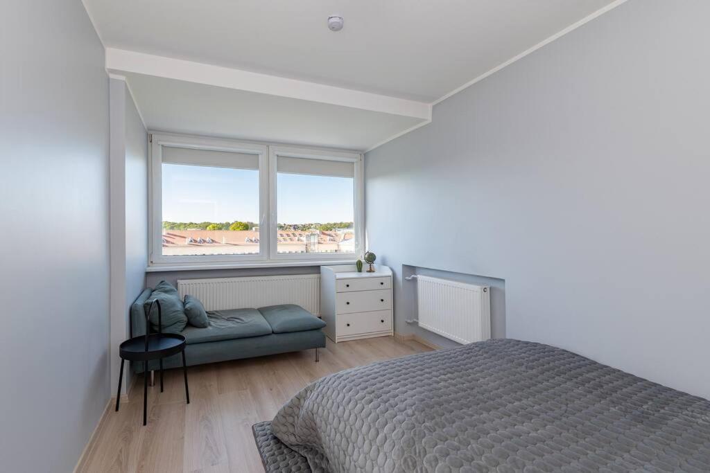 Central 2 Bd Apartment By Hostlovers カウナス エクステリア 写真
